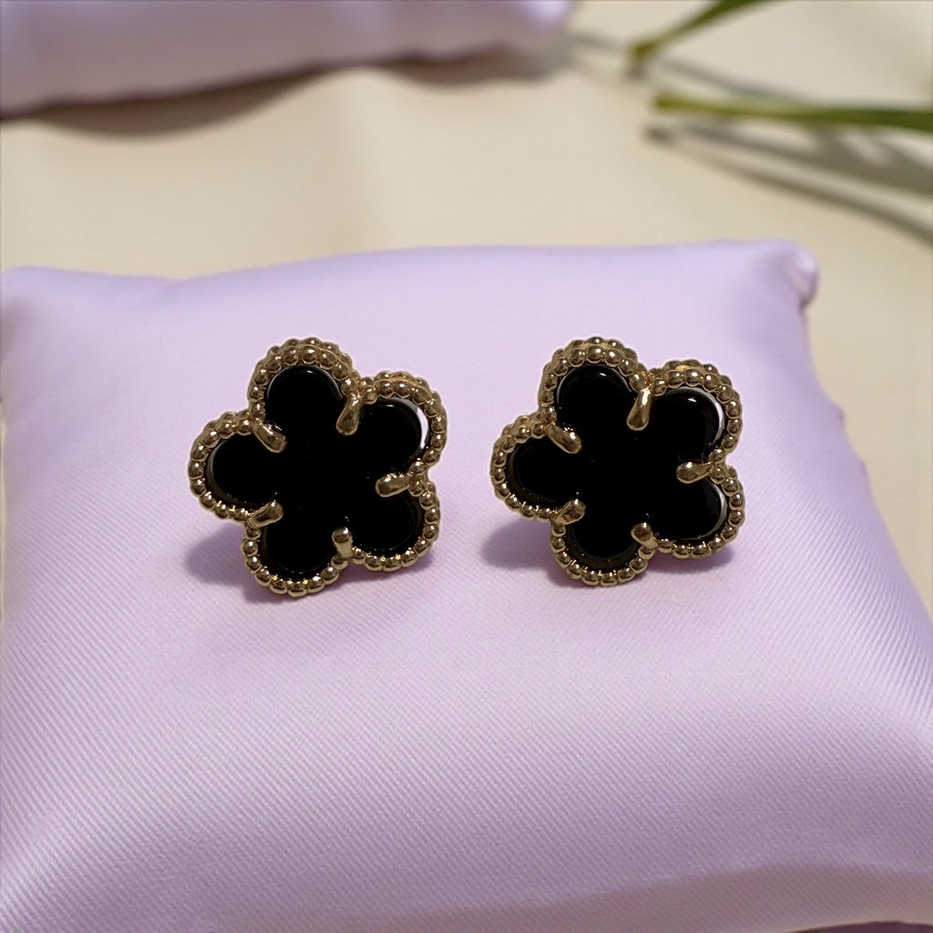CLOVER COLLECTION